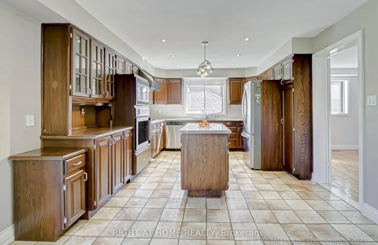 Elegant 6Br Grand Villa In Highland Hill Toronto 0*,  Canada